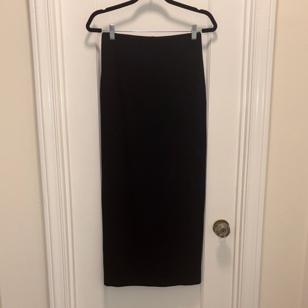 Classic Black Knit Pencil Skirt